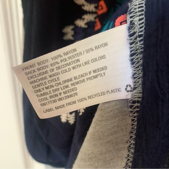 Women’s Xhilaration Small BohemianTank Top Navy Blue w/Flowers - Picture 5 of 7